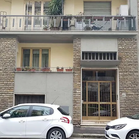 Apartment Noemi In Florence